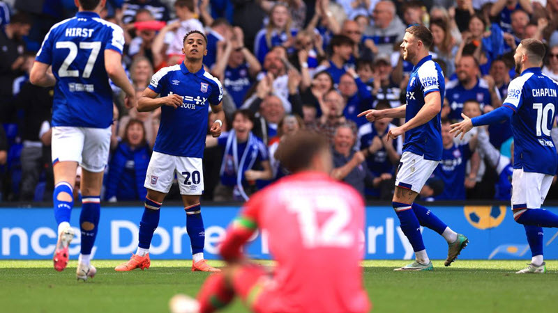 Man City VS Ipswich Town